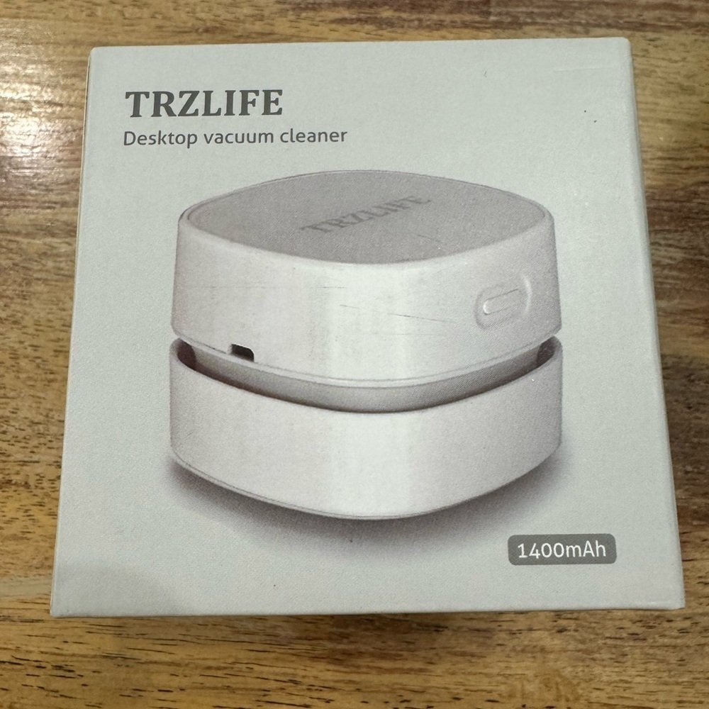 NIB Desktop vacuum cleaner